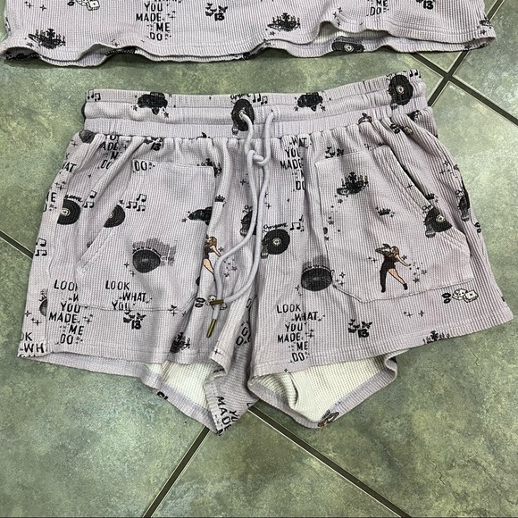 Elizabeth Faith TAYLOR SWIFT Purple Waffle Knit Lounge Pajama Set Youth 2XL EUC - Picture 2 of 10